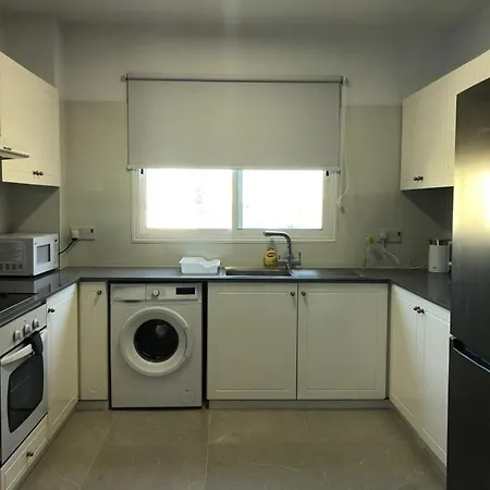 Charming In Fantastic Location *